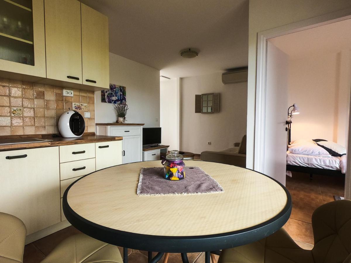 Apartments Summer Touch Petrčane Zewnętrze zdjęcie