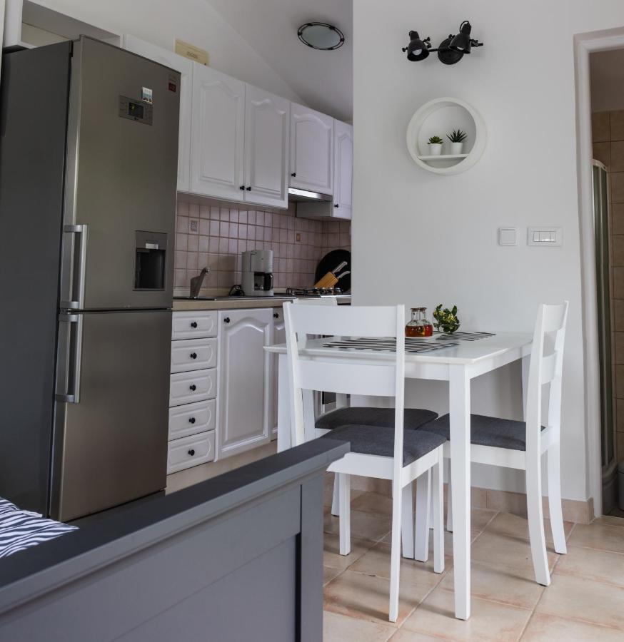 Apartments Summer Touch Petrčane Zewnętrze zdjęcie