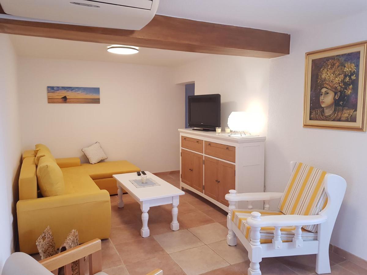 Apartments Summer Touch Petrčane Zewnętrze zdjęcie